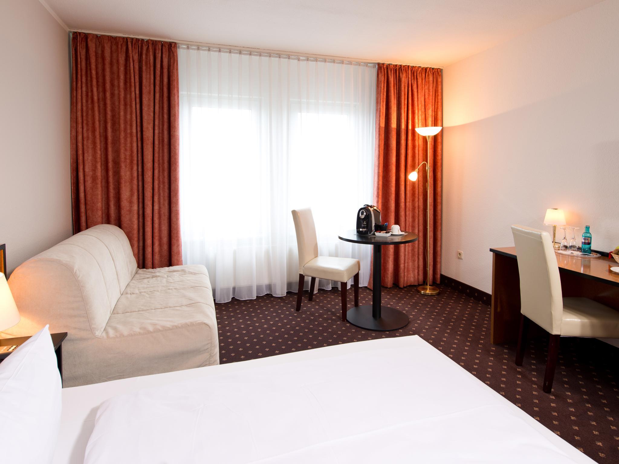 Achat Hotel Hockenheim Kültér fotó