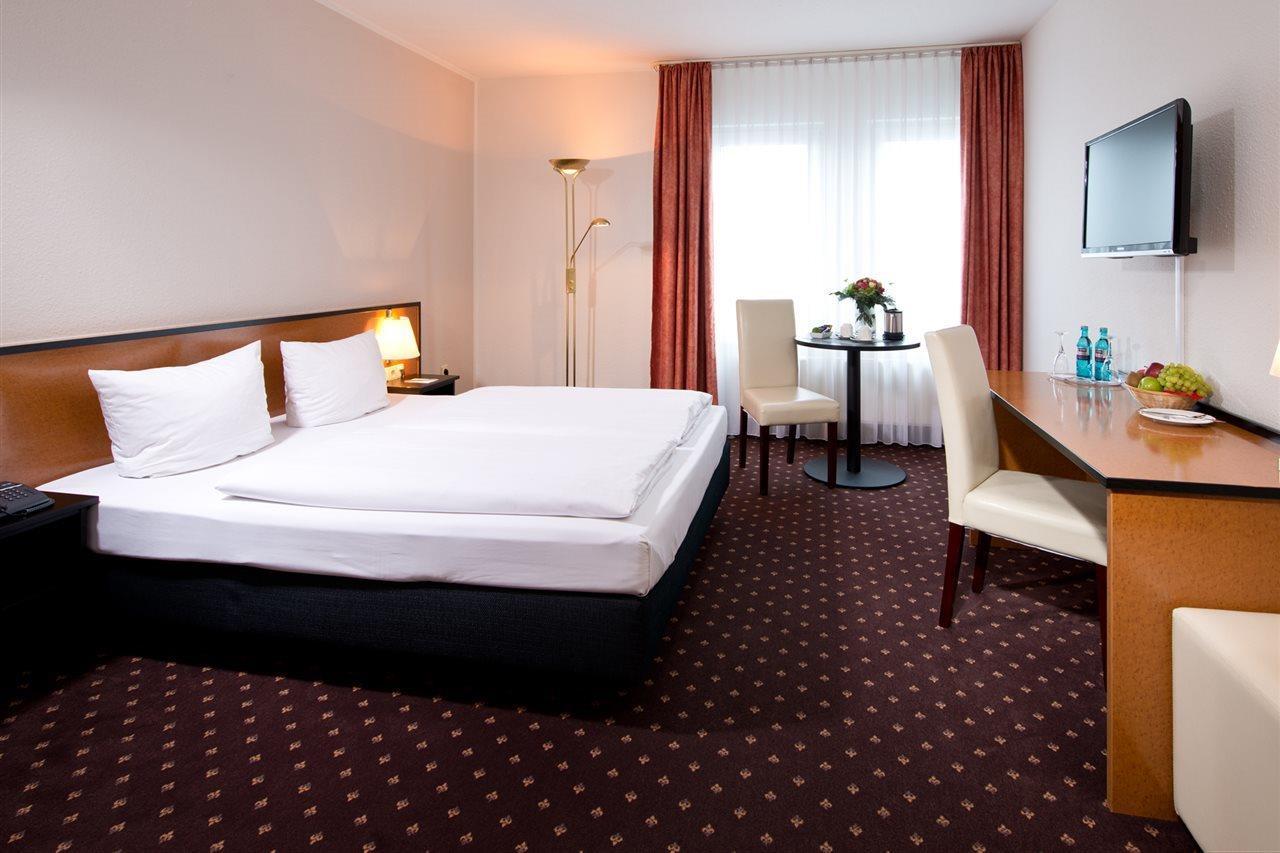 Achat Hotel Hockenheim Kültér fotó